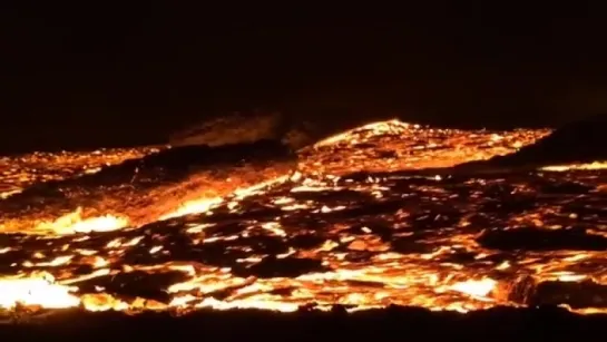 Drifting lava berg