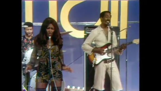 Ike  Tina Turner Live Soul Train Proud Mary 1972