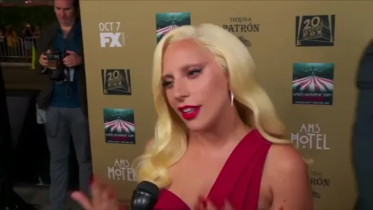 2015 // Lady Gaga > Avant-première AHS - One Demand Entertainment [Tapis rouge] (Gagavision.net)