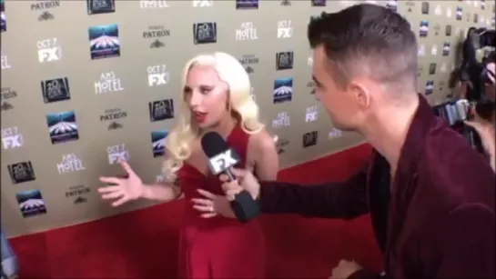 2015 // Lady Gaga > Avant-première AHS - FX [Tapis rouge] (Gagavision.net)