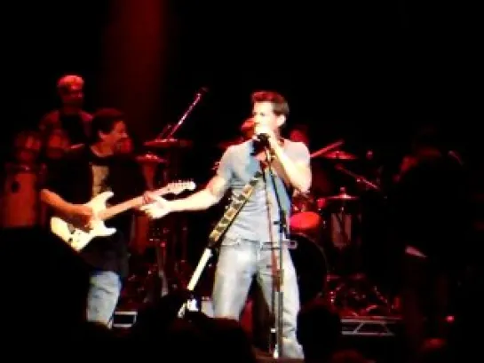 Band from TV - Viva Las Vegas (June 26, 2010, at  the Vic Theater of Chicago)