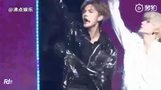 NEX7 (樂華七子) — Wait a minute [PERFORMANCE AT YUEHUA FAMILY CONCERT 02.06.2019]