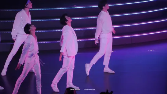 [FANCAM:TOUR] 190806 «OUR LOOP TOUR 2019: Love Loop» в Нагоя, Япония.