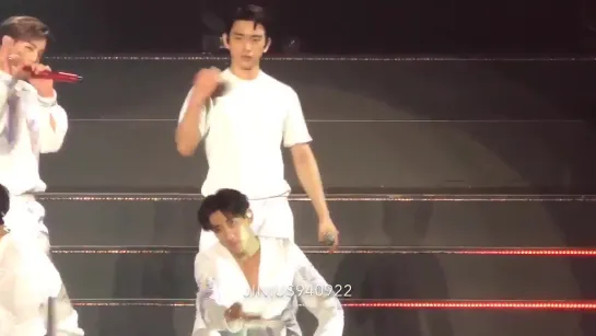 [FANCAM:TOUR] 190804 «OUR LOOP TOUR 2019: Love Loop» в Кобе (день-2).