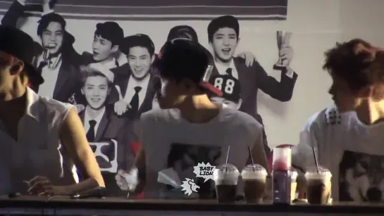 [FANCAM] 130614 EXO @ Gimpo Fansign  축하해!!   #EXO1stWin