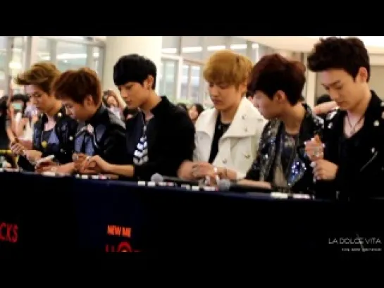 [FANCAM] 120525 EXO-M Before Signing Yeongdeungpo