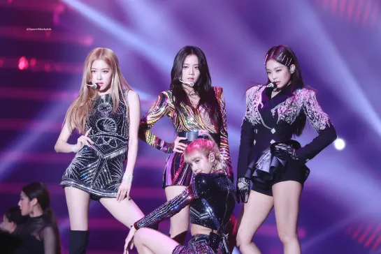 BLACKPINK - SOLO + DDU-DU DDU-DU + FOREVER YOUNG [2018 SBS Gayo Daejun]