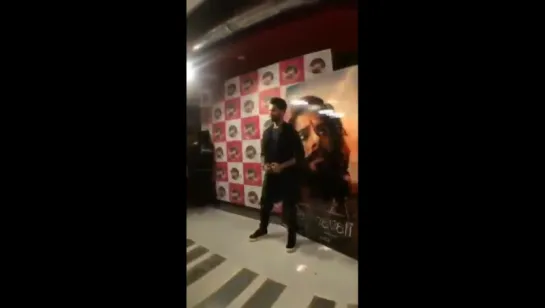 Shahid Kapoor FC в Твиттере  «INSTA STORY by @shahidkapoor ❤️ Super cool boomerang video from Fever 104 FM 😍😍 https   tco W7GxqZ