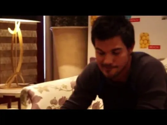 Taylor Lautner - Life after -Twilight- & Being Asked to Go Shirtless