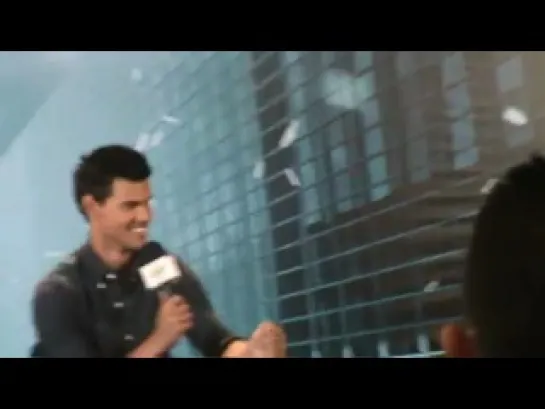 Taylor Lautner in Mexico!!