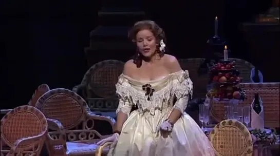 Giuseppe Verdi - La Traviata (Fleming, Villazón, Bruson) (2007)