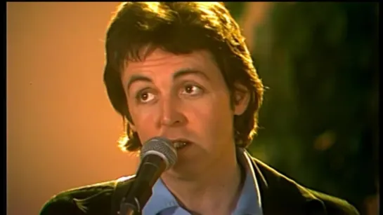 Paul McCartney & Wings - With A Little Luck