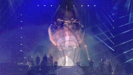 Celine Dion - Une Seule Fois Live 2013 - 4