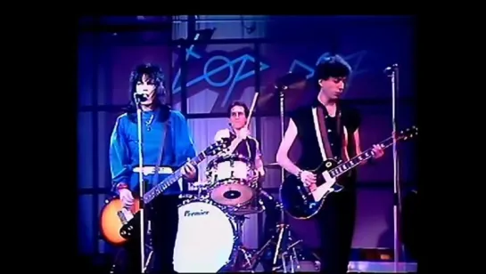 Joan Jett & The Black Hearts - Crimson And Clover