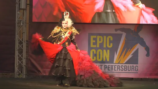 #Cosplay Cruella de Vil - Cruella - Лёля / Epic Con Saint Petersburg 2022 /