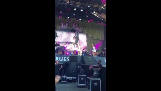 Lana Del Rey – Lolita (Live @ «Festival des Vieilles Charrues»)