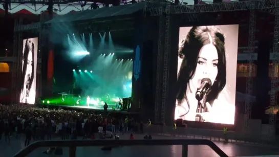 Lana Del Rey – Cruel World (Live @ «Park Live Festival»)