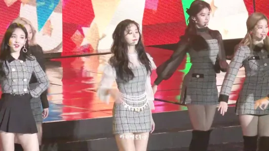 190123 TWICE -  YES or YES + Dance the Night Away @ 190123 TWICE @ 8th Gaon Chart Music Awards (Tzuyu focus)