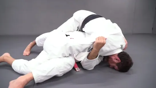 Roger Gracie - BJJ Basics - from side control to mount