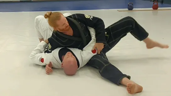 Kuzure Kesa Gatame #1 (broken scarf hold)