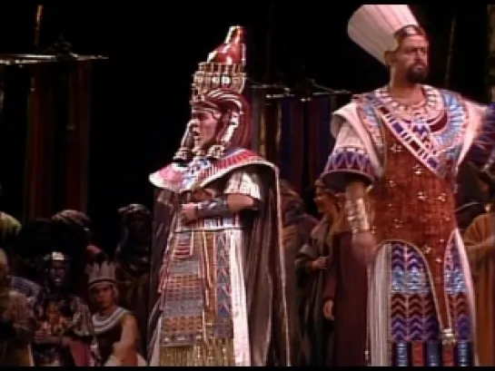 Aida (Margaret Price, Luciano Pavarotti, Stefania Toczyska, Simon Estes; San Francisco, Garcia Navarro, 1981)