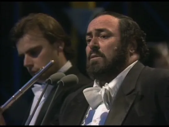 Luciano Pavarotti: Non ti scordar di me (De Curtis) (Philharmonia Orchestra, Leone Magiera, 30.07.1991)