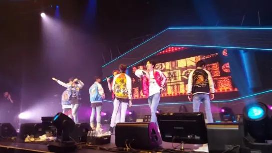 [FANCAM] 160710 GOT7 - Home Run @ Концерт «Fly» в Лос-Анджелесе (США).