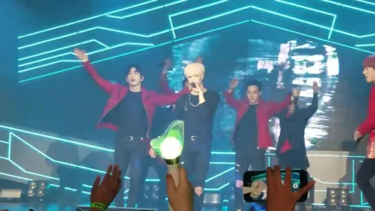 [FANCAM] 160706 GOT7 - Put them Up+Turn Up The Music+Girls, Girls, girls @ Концерт «Fly» в Нью-Йорке (США).