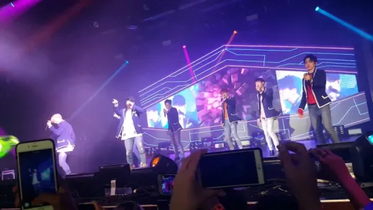 [FANCAM] 160706 GOT7 - Just Right @ Концерт «Fly» в Нью-Йорке (США).