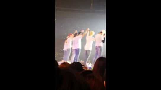 [FANCAM] 160430 Концерт «Fly» в Сеуле, Корея.