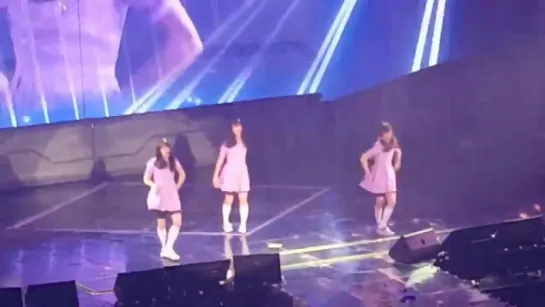 [FANCAM] 160429 Концерт «Fly» в Сеуле, Корея.