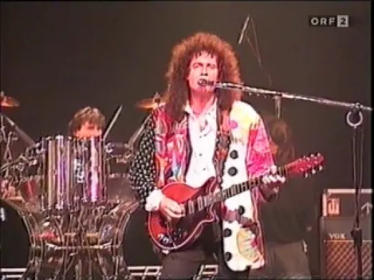 Brian May - Back To The Light Live - filmed around the South American Tour '92