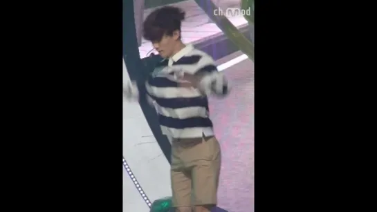 150618 EXO - LOVE ME RIGHT Chen fancam @ M!COUNTDOWN