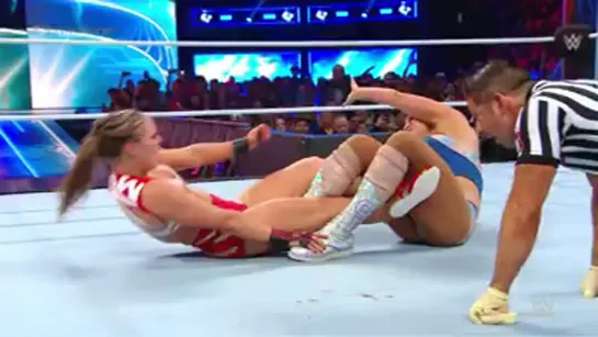 WWE-Ronda vs Flair