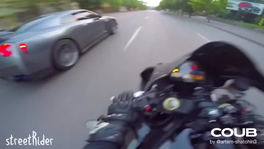 Nissan GT-R (900hp) vs CBR1000RR