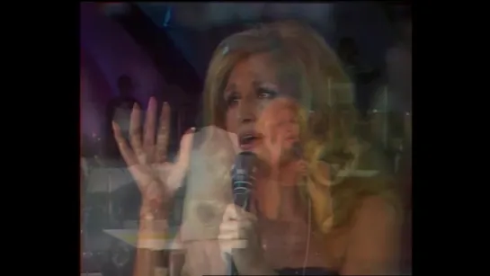 Dalida ♫ Je suis toutes les femmes, A ma manière ♪ 27/12/1980 (Stars 80 (TF1)