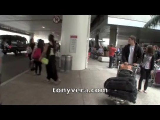 [FANCAM] 130824 EXO @ Los Angeles Airport