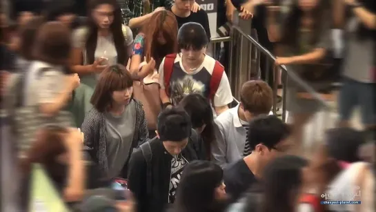 [FANCAM] 130628 EXO (Chanyeol Focus) @ Gimpo Airport