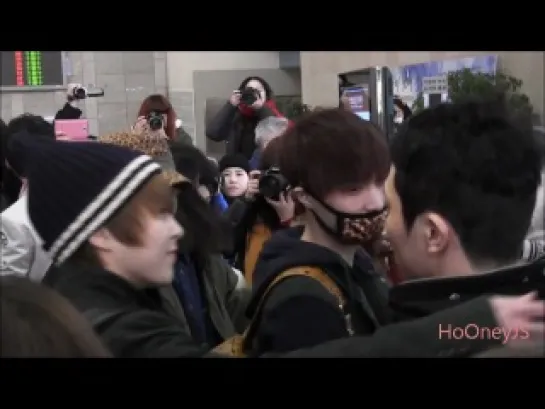 [FANCAM] 130126 EXO M @ Gimpo Airport