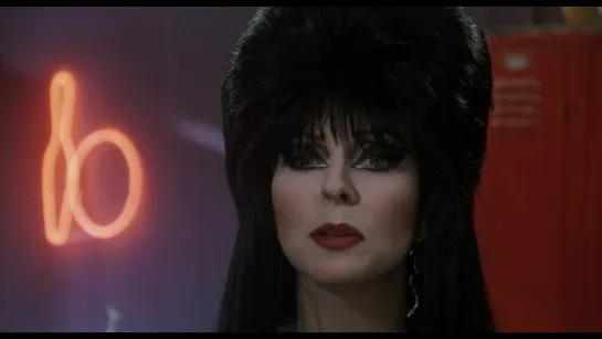 Elvira.Mistress.of.the.Dark.1988.VO (Наталья Гурзо)