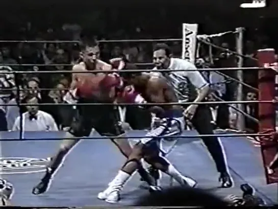 1992-11-13 Kostya Tszyu vs Sammy Fuentes