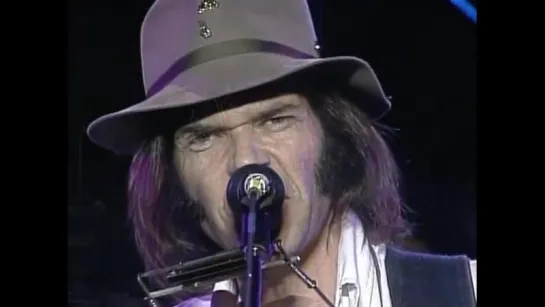 Neil Young - Hey Hey, My My (Live at Farm Aid 1985)