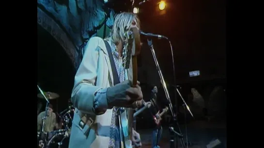 Nirvana - Serve The Servants (Live on 'Tunnel' Rome, Italy)