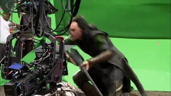 Loki in THOR 2 - The Dark World [Making-Of Video # 2] 2