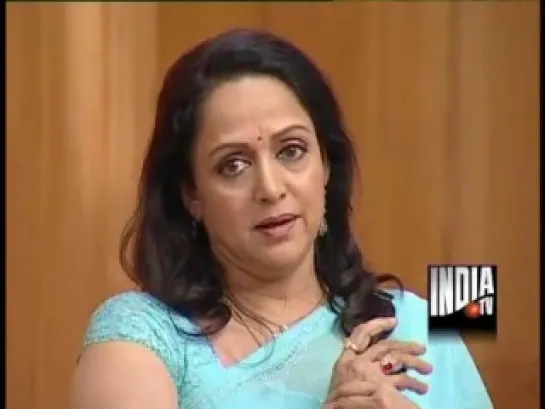 Hema Malini and Esha Deol In Aap Ki Adalat (Part 2)