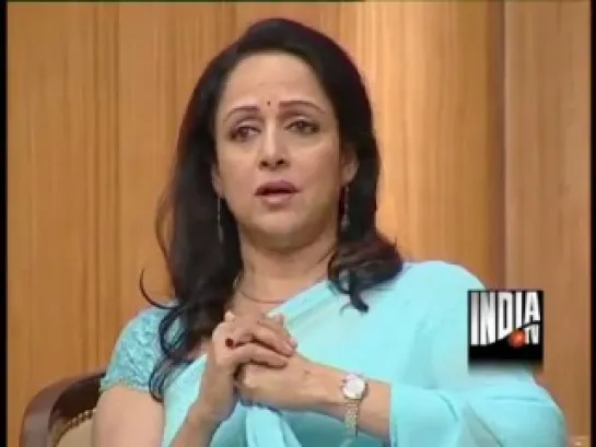 Hema Malini and Esha Deol In Aap Ki Adalat (Part 3)