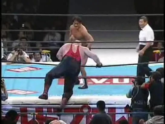 16. 96-01-04 Vader vs. Antonio Inoki (Tokyo Dome)