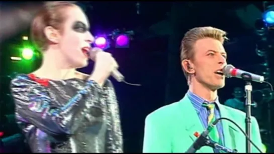 David Bowie &  Queen  Annie Lennox - Under Pressure