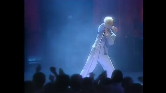 David Bowie - Fashion (live 1984)