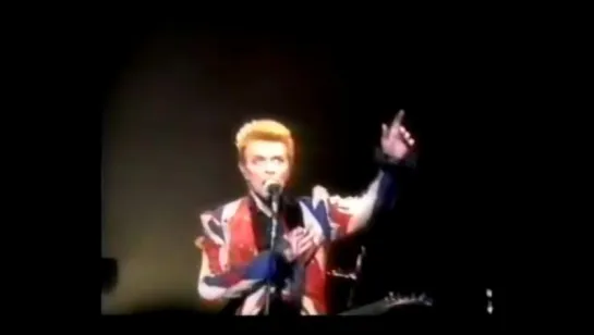 David Bowie - Im Afraid of Americans (Live, 1997)